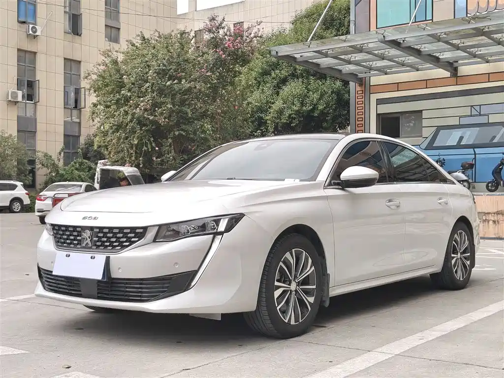 Peugeot 508 2022 model 508L 400THP PureTech driving Control version
