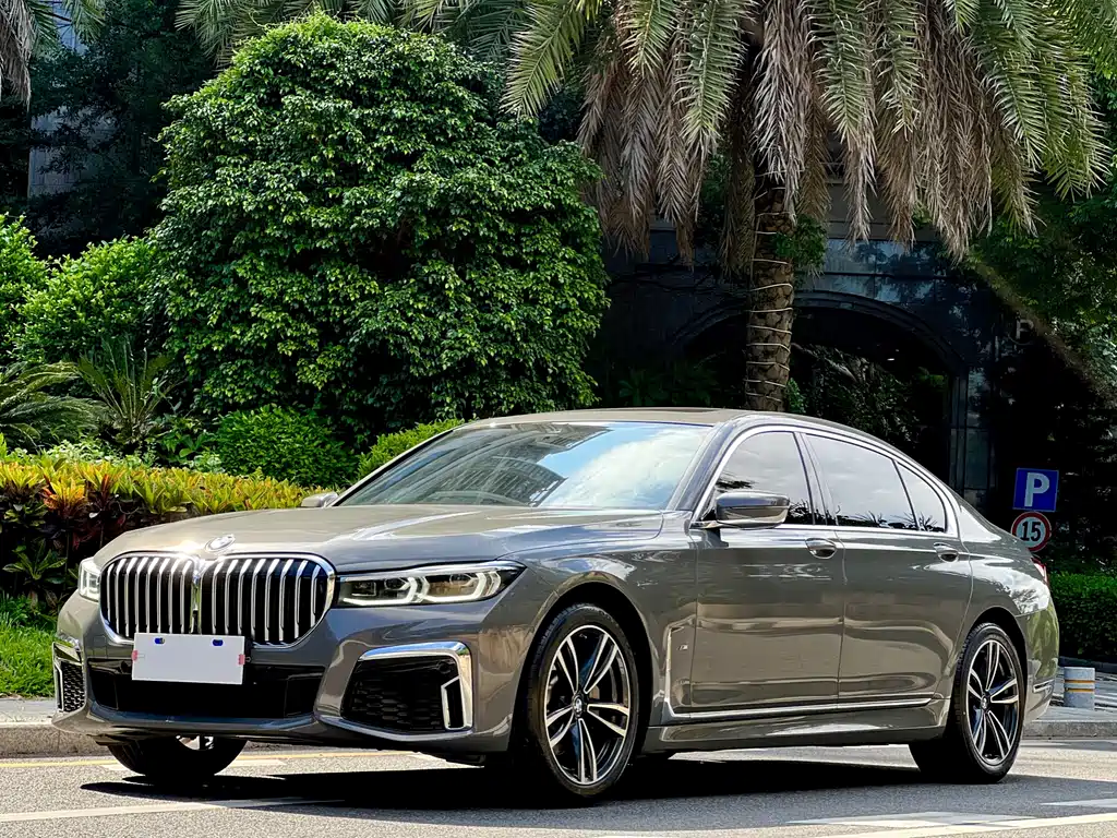BMW 7 Series 2021 730Li M Sport Package