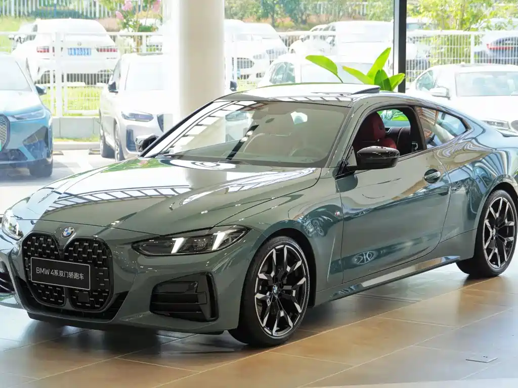 BMW 4 Series 2024 430i M Sports Yao Ye Suit
