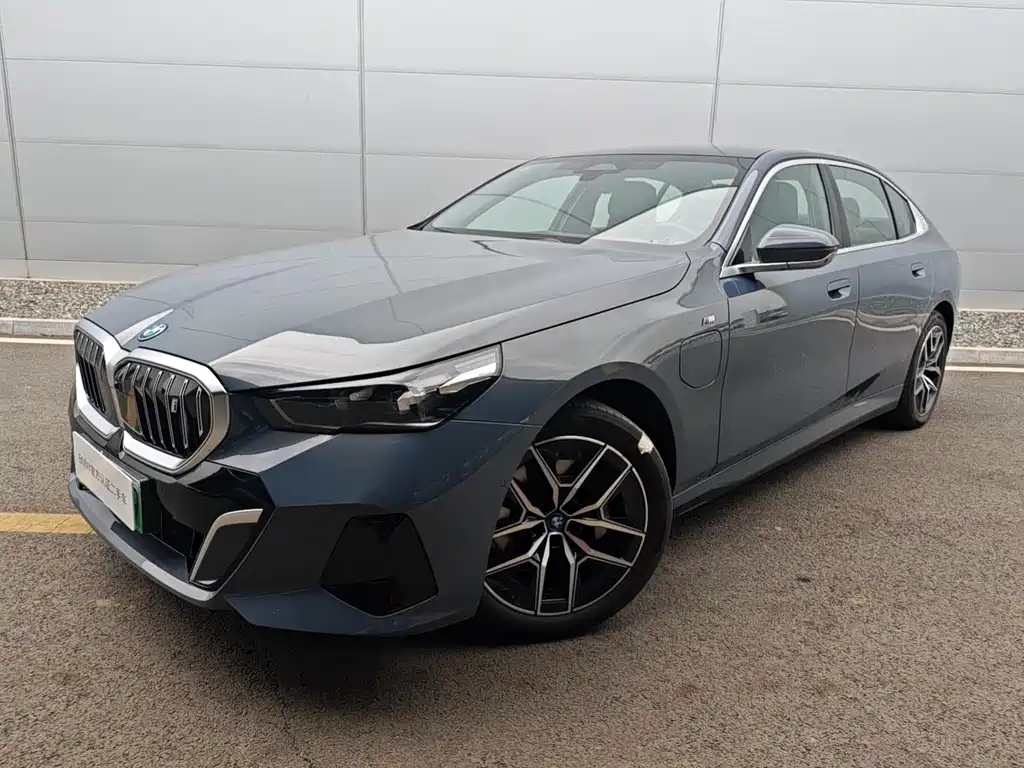 BMW i5 2024 eDrive 35L Exclusive M Sports Suit