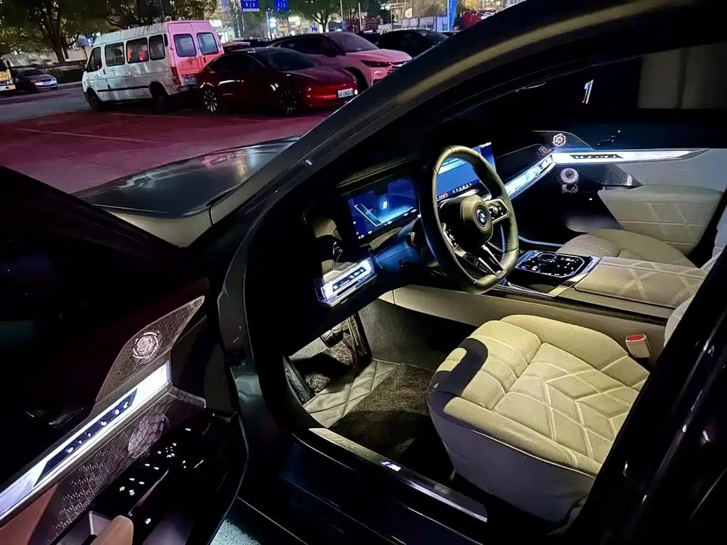 Фото машины