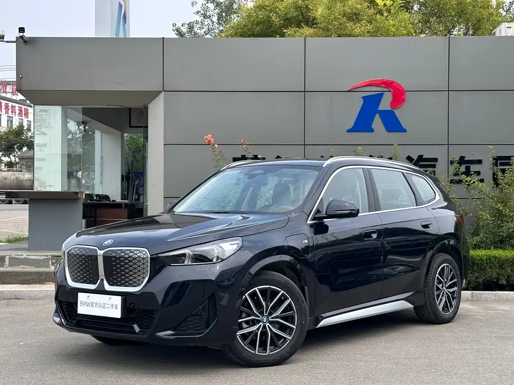 BMW iX1 2023 eDrive25L M sports Suit