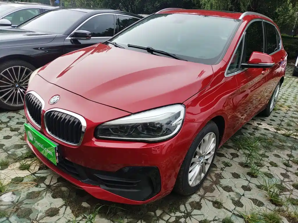 BMW 2 Series Wagon 2019 218i Leader