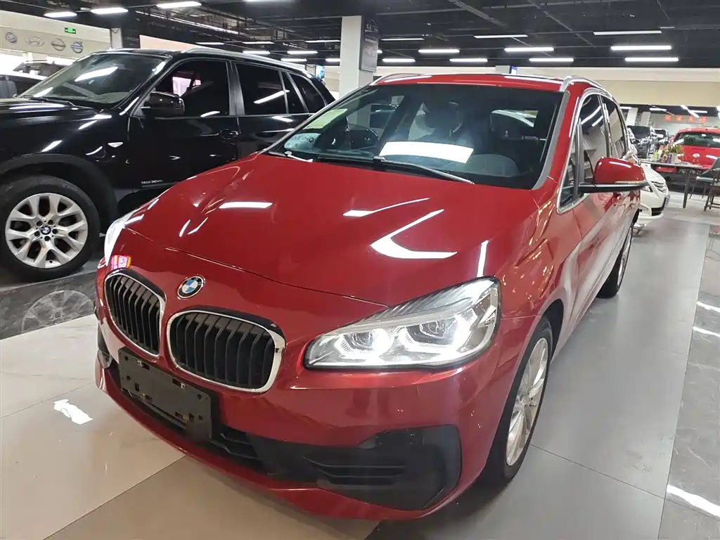 BMW 2 Series Wagon 2019 218i Leader