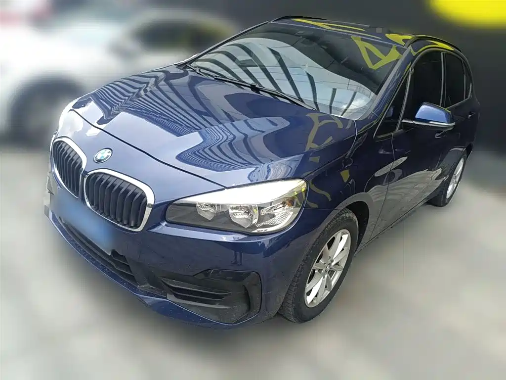 BMW 2 Series Wagon 2019 218i Style