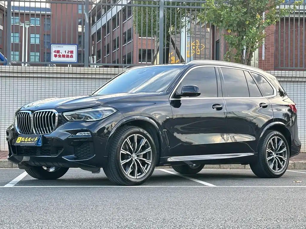 BMW X5 imported 2019 xDrive40i M sports suit
