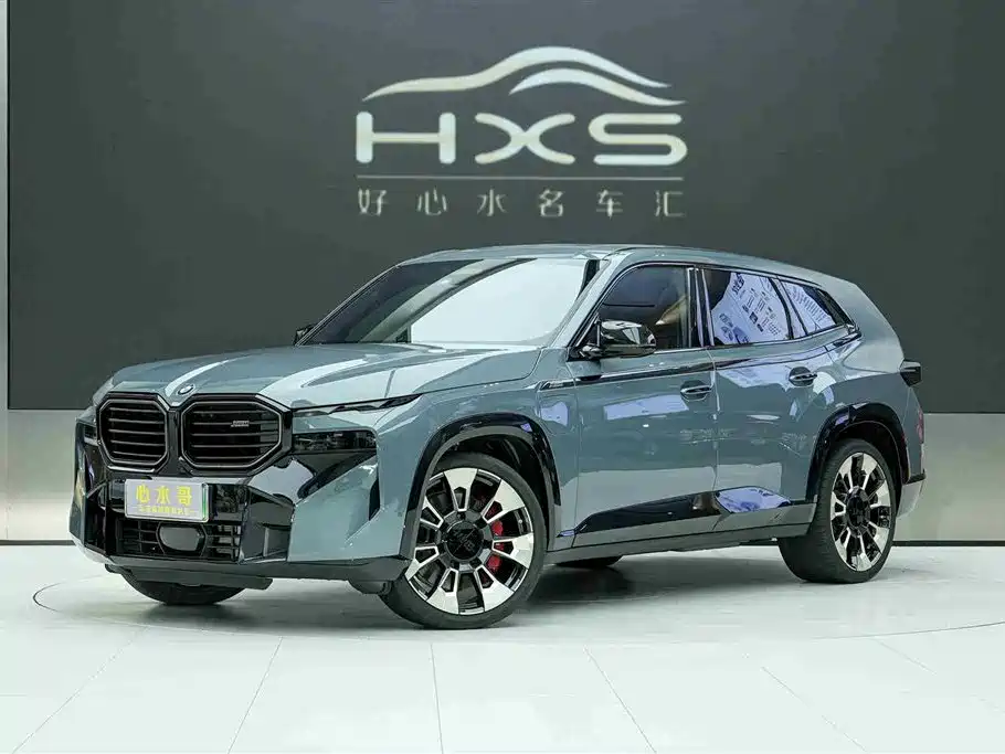Базовая модель BMW XM 2023