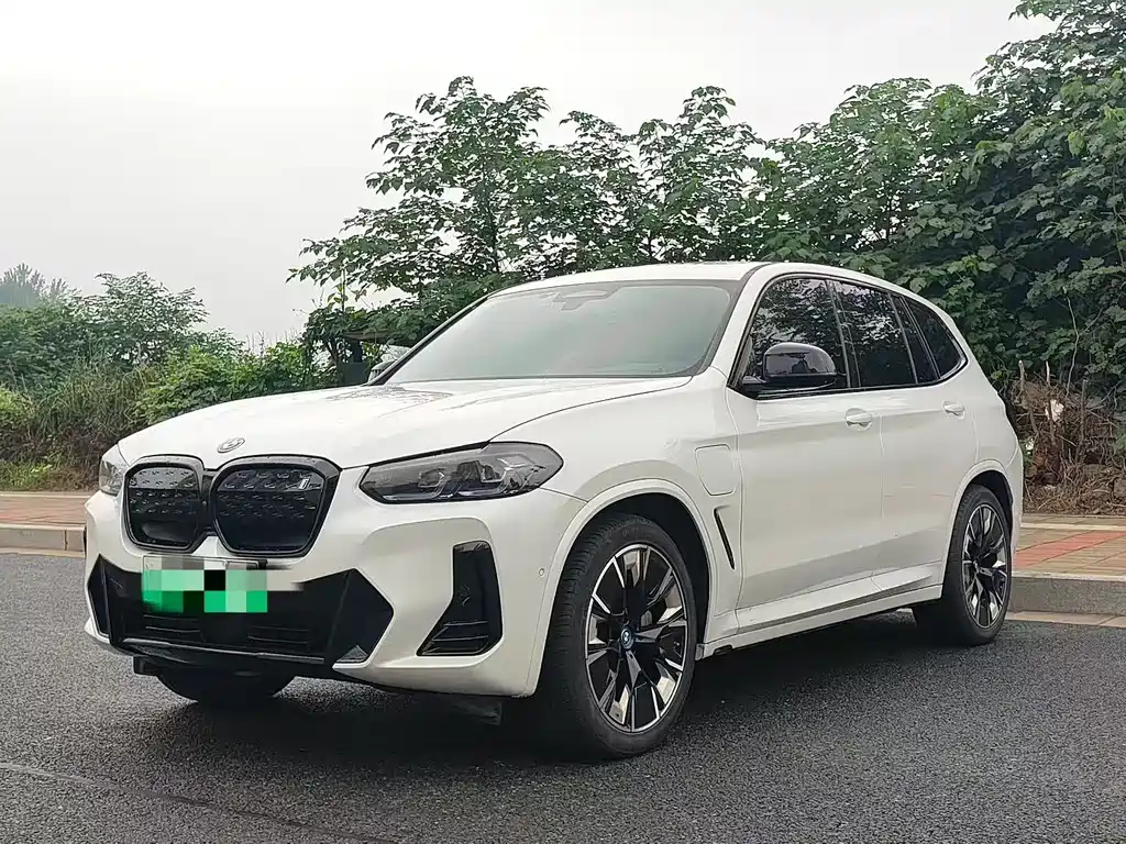 BMW iX3 2023 Genesis