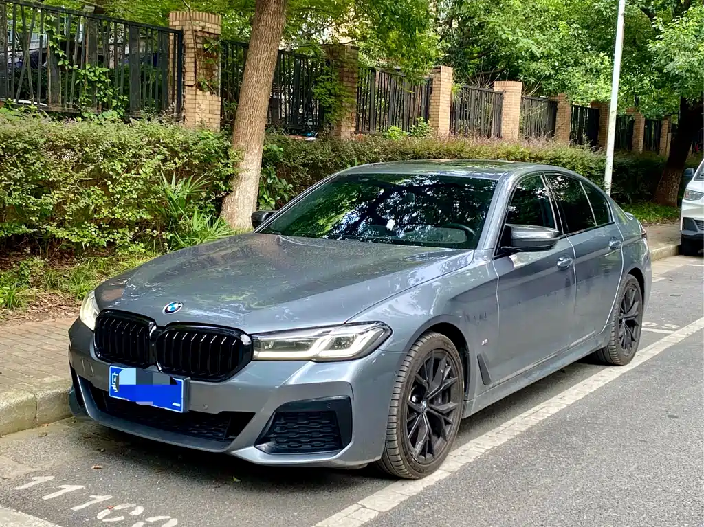 BMW 5 Series imported 2021 facelift 540i fashion version M sports suit