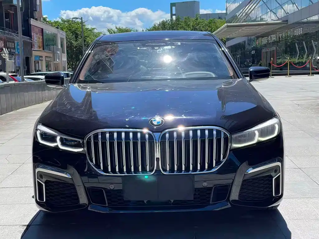BMW 7 Series 2019 Modified 740Li xDrive Executive M Sport Package
