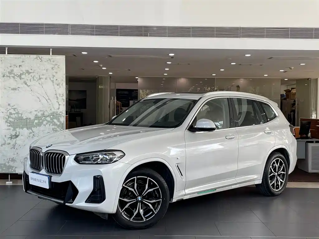 BMW X3 2023 xDrive25i M sports suit