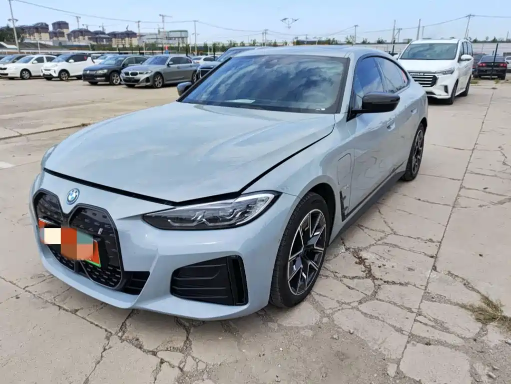 BMW i4 2022 eDrive40