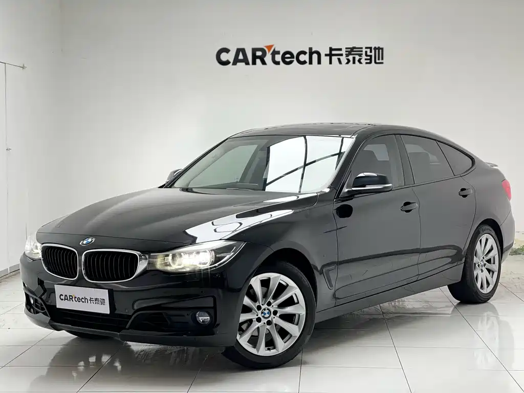 BMW 3 Series GT 2019 320i Style