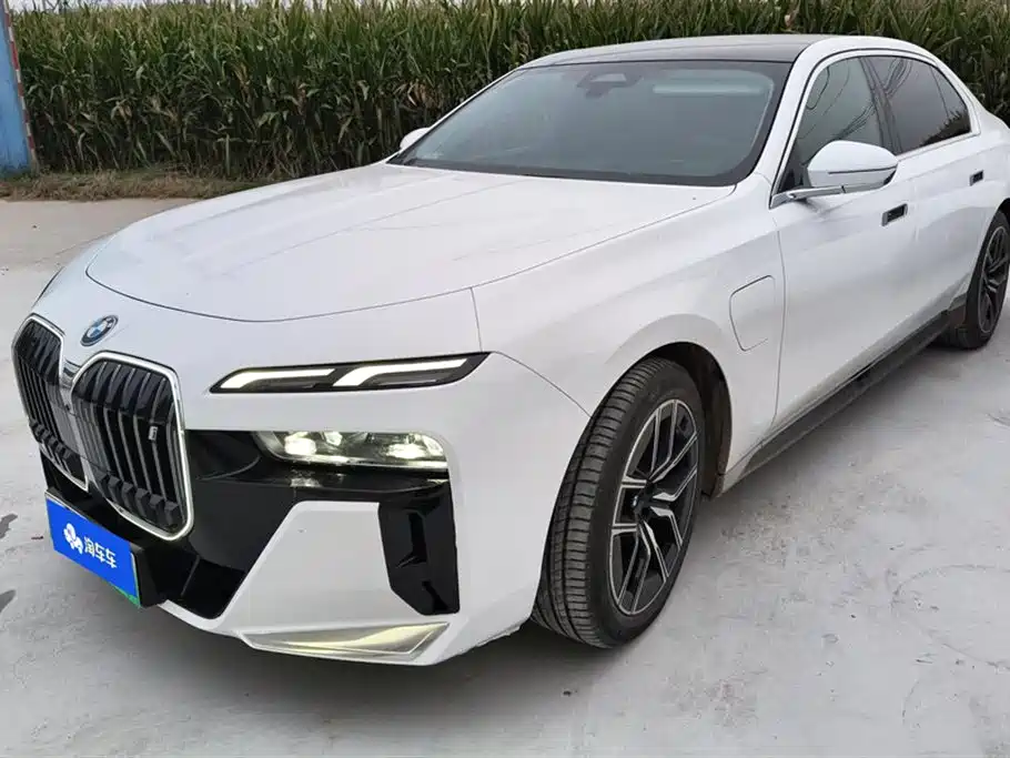 BMW i7 2023 eDrive50L Exclusive Luxury Set