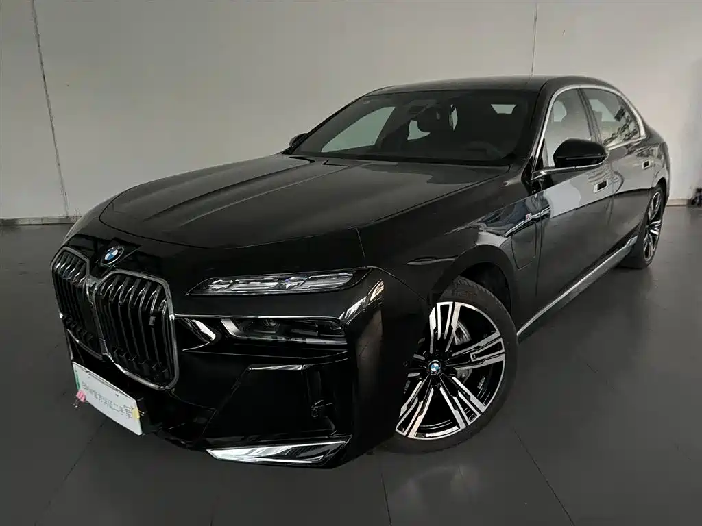 BMW i7 2023 eDrive50L Exclusive M Sports Suit
