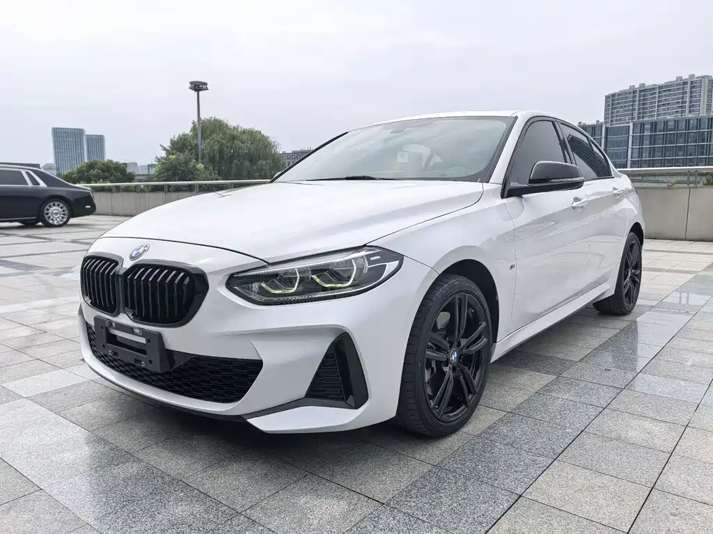 BMW 1 Series 2023 125i M Sport Obsidian Night Edition