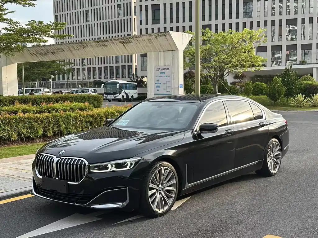 BMW 7 Series 2019 Modified 740Li Leader Luxury Package