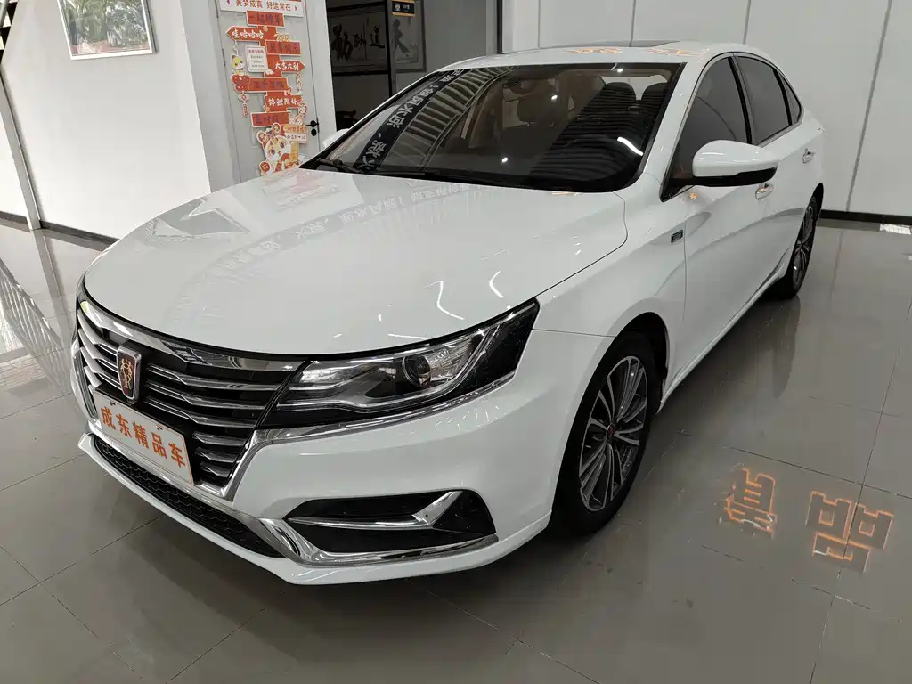 Roewe i6 2019 PLUS 1.6L CVT 4G Connected Flagship Praise Edition