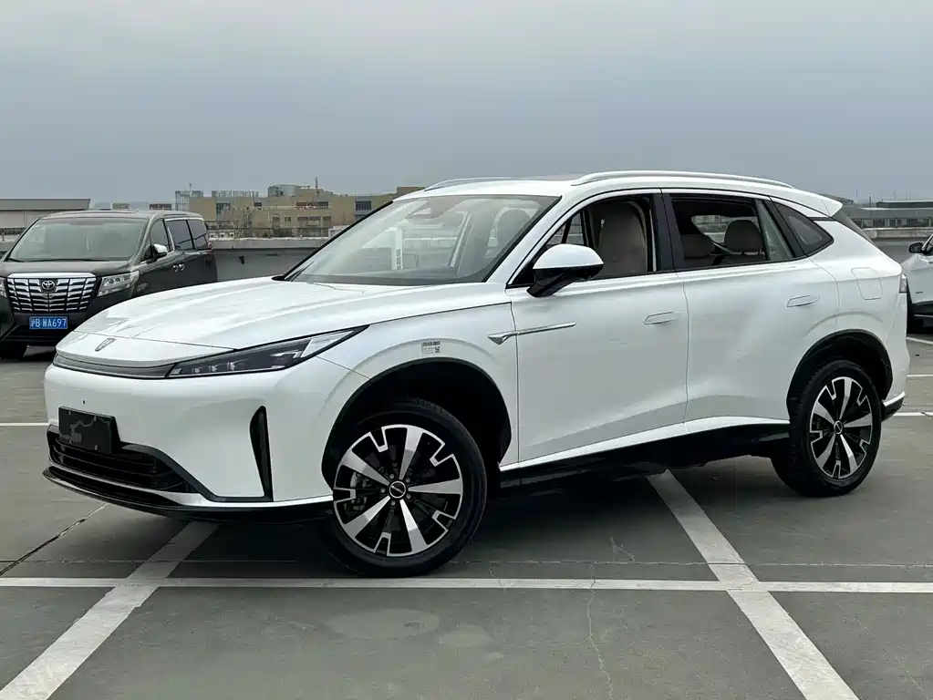 Roewe D5X DMH 2024 Model 135 Technology Edition