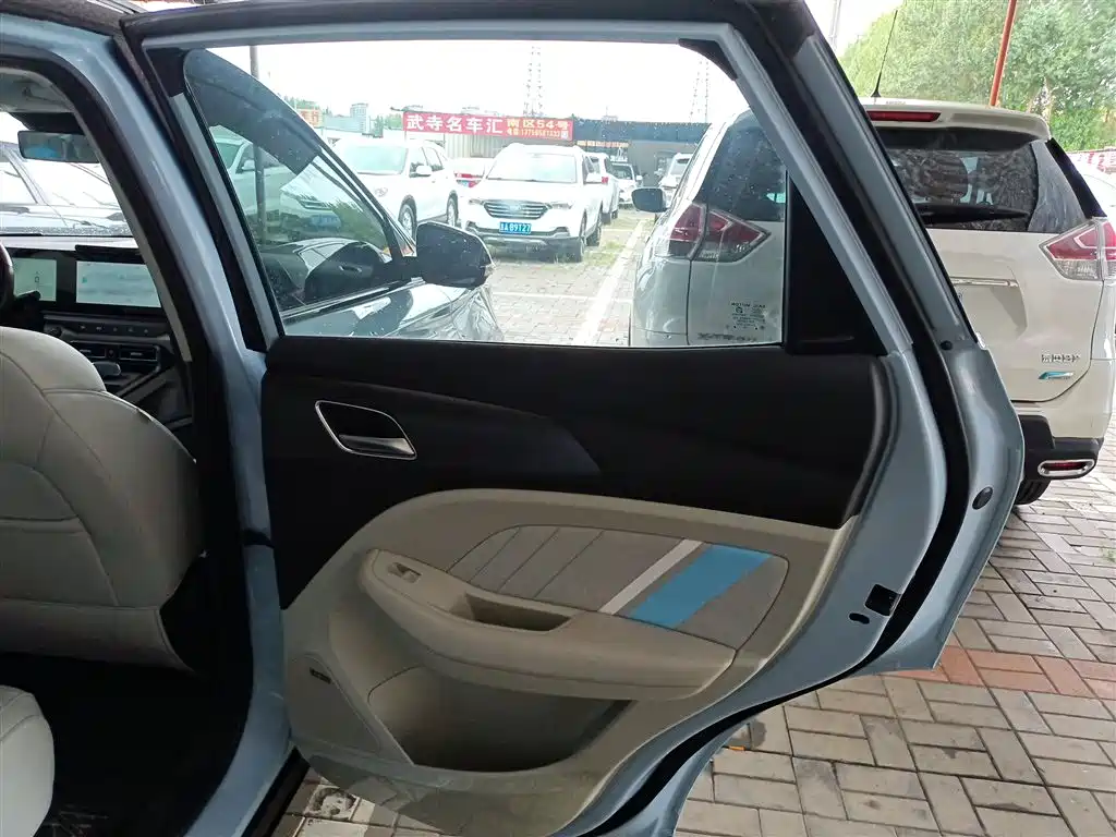 Фото машины 26