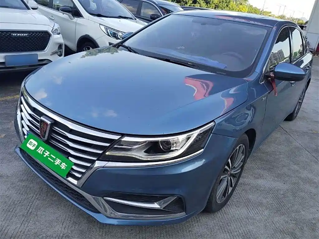 Roewe i6 2020 PLUS 20T TST 4G Connected Glory Ultimate Edition