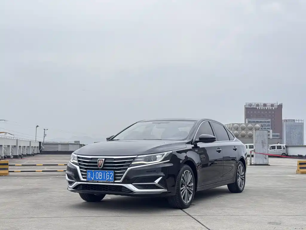 Roewe i6 2020 PLUS 1.6L CVT 4G Connected Glory Holographic Edition