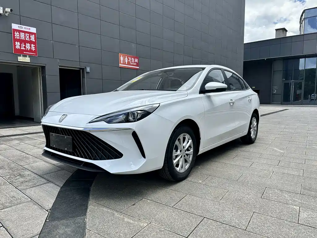 Roewe i5 2023 1.5L Manual Comfort Edition