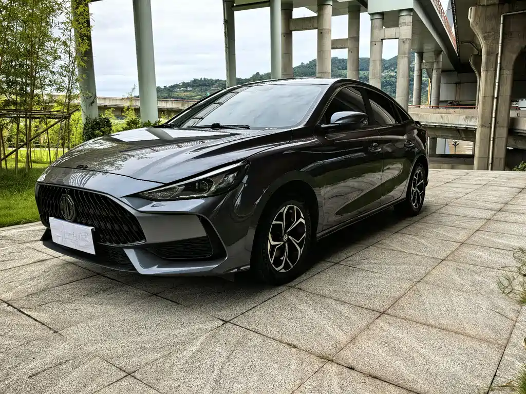 MG5 2023 180DVVT CVT модное издание