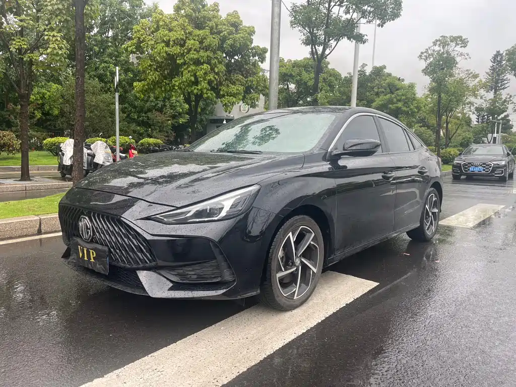 MG5 2021 300TGI DCT Green Luxury Trend Edition
