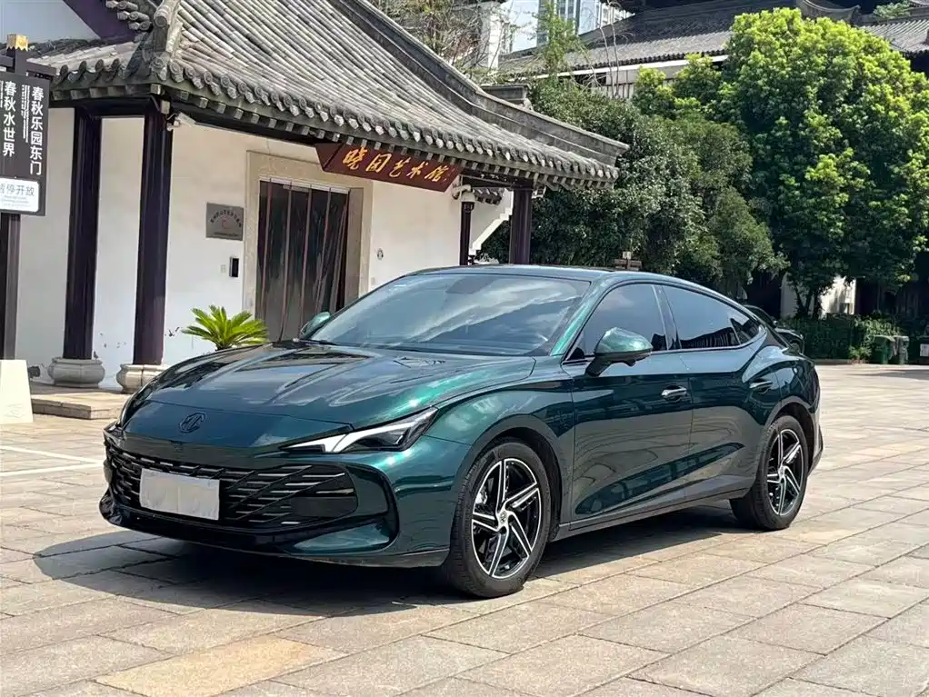 MG7 2023 1.5T DCT Supreme Comfort Edition