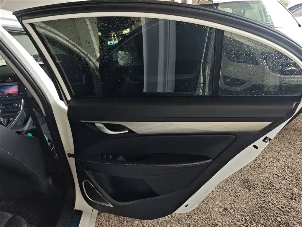 Фото машины 25