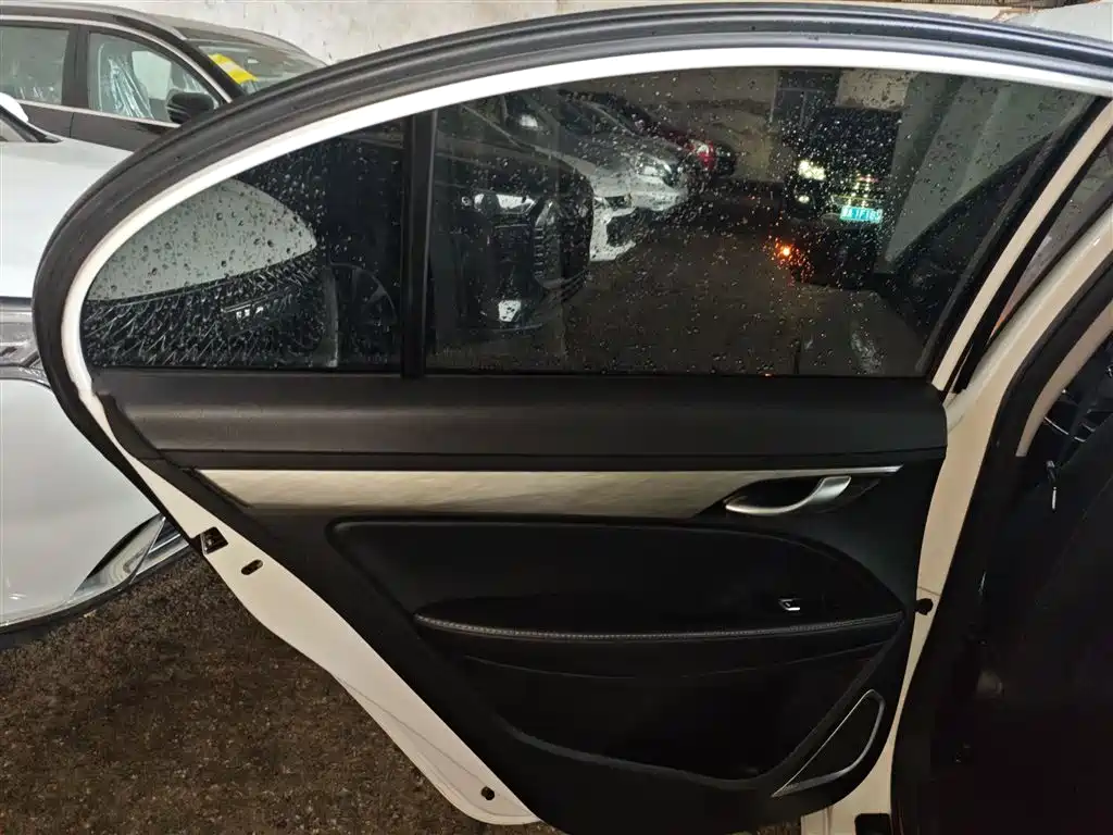 Фото машины 27