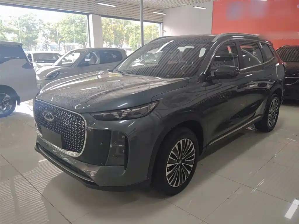 Роскошный 5-местный автомобиль Tiggo 8 PLUS C-DM 2025 грузоподъемностью 1,5 тонны протяженностью 116 км