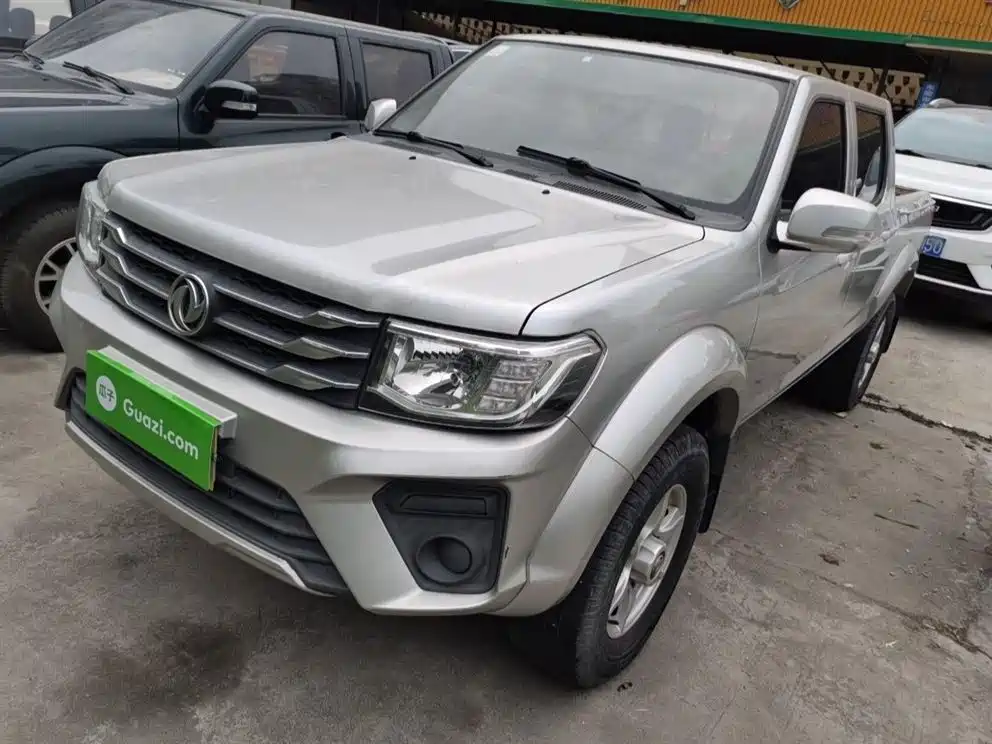 Ruiqi 2021 2.4L gasoline two-wheel drive entrepreneurial version of the basic car 2TZD