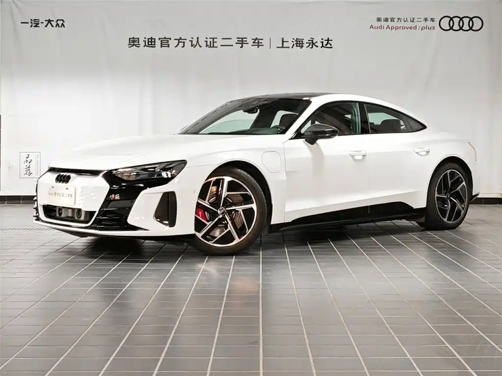Audi RS e-tron GT 2023 base model