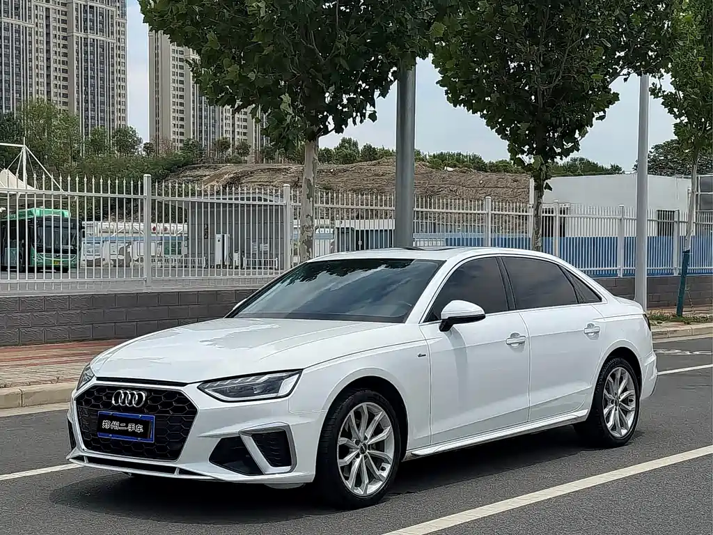 Audi A4L 2022 40 TFSI Stylish Elegance