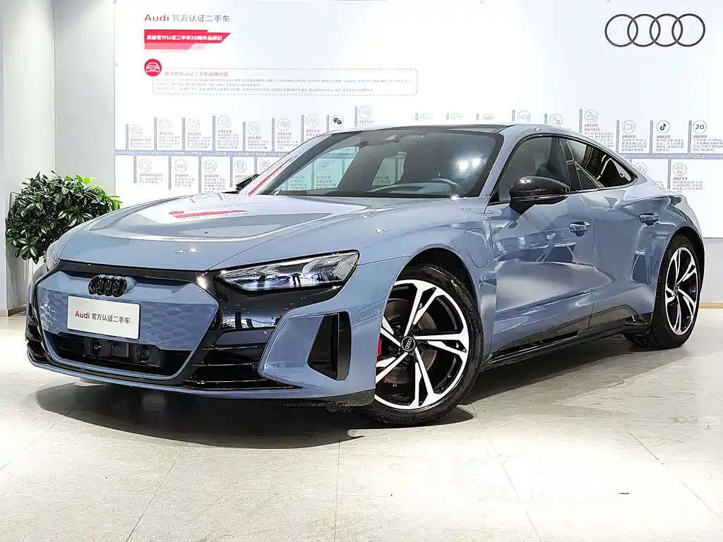 Audi e-tron GT 2023 basic model
