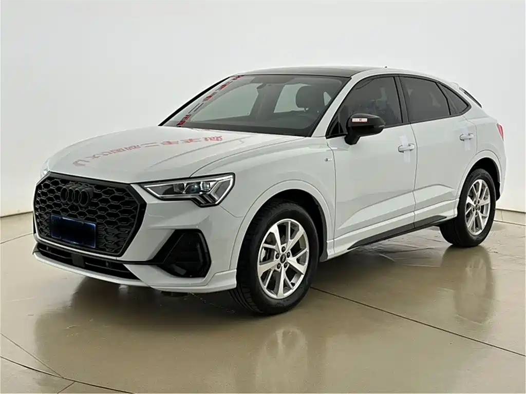 Audi Q3 Sportback 2023 model 35 TFSI aggressive (1.4T)