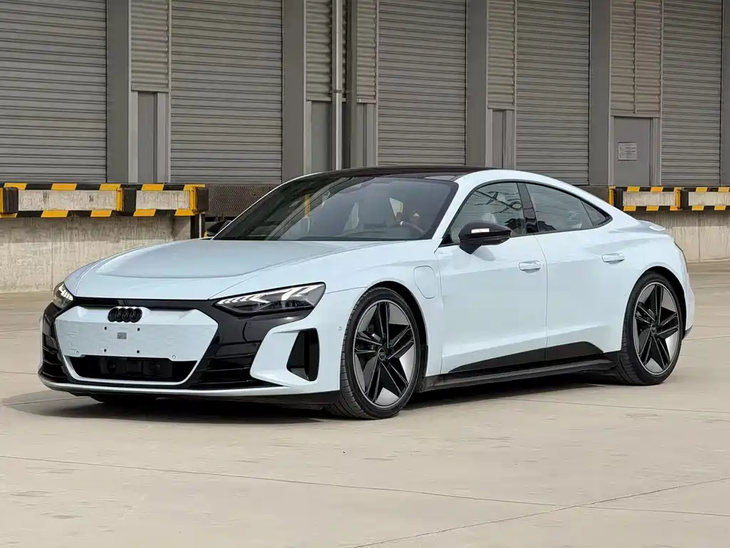 Audi e-tron GT 2023 basic model