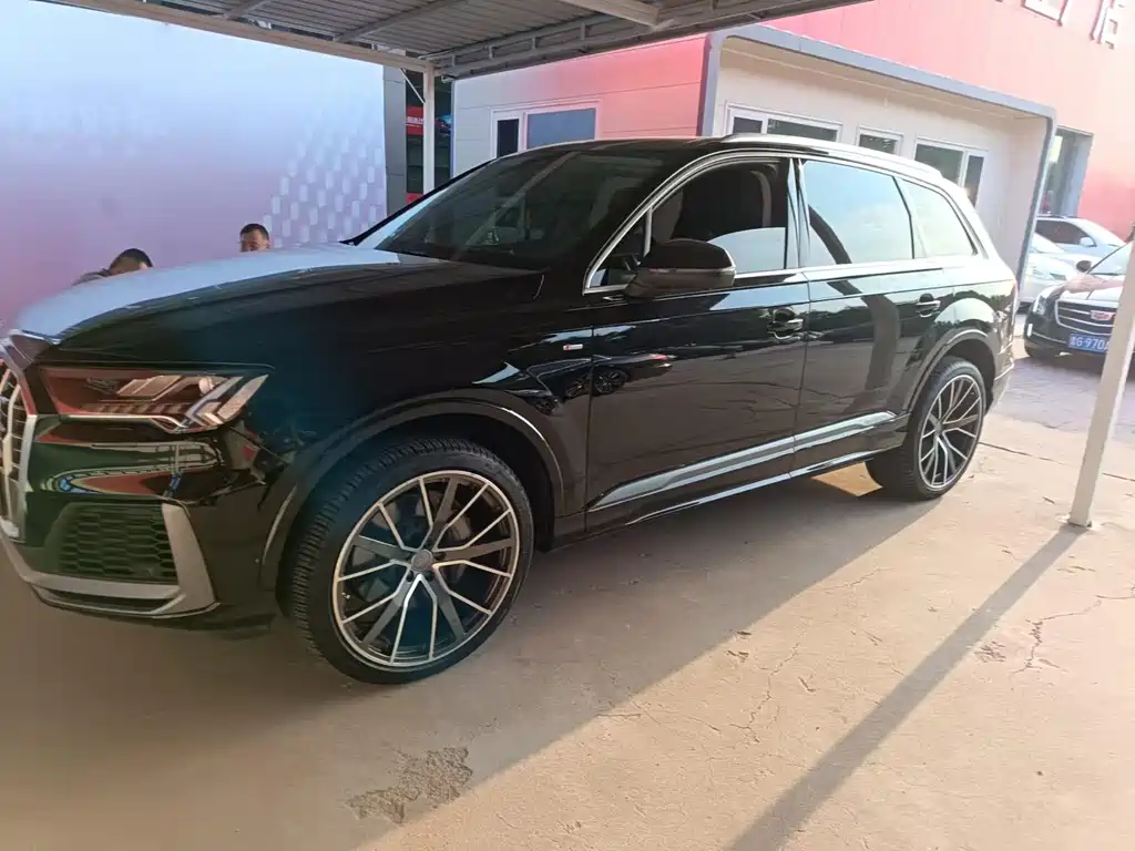 Audi Q7 2020 55 TFSI quattro S line Sport