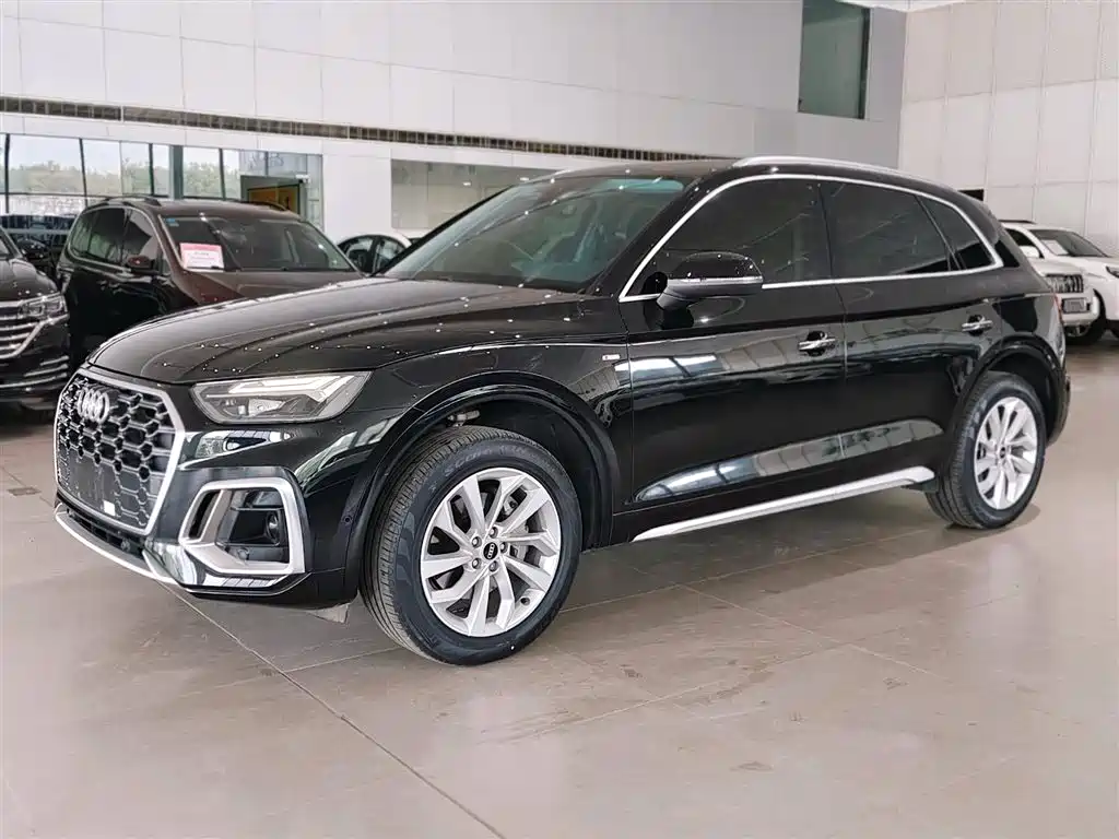 Audi Q5L 2022 40T Luxury Dynamic
