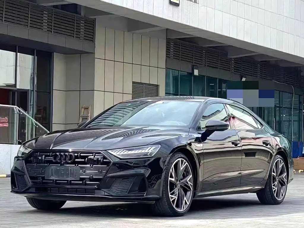 Audi A7L 2025 модель 45 TFSI quattro Black Samurai Edition