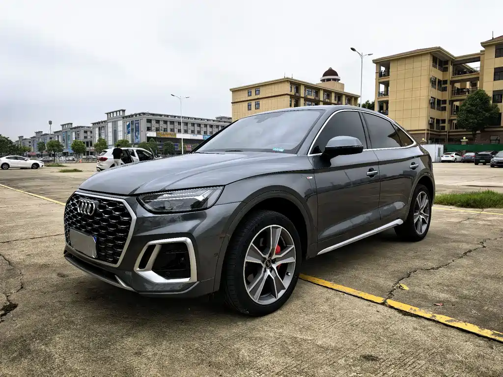 Audi Q5L Sportback 2022 Modified 40 TFSI Luxury