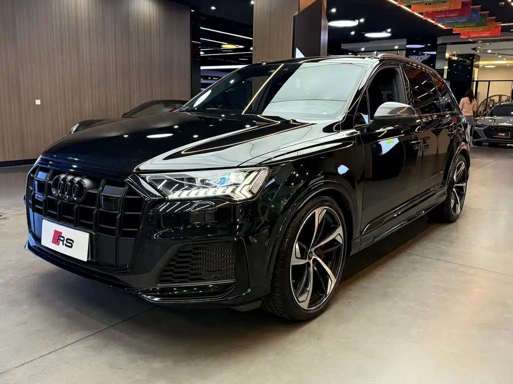 Audi SQ7 2024 4.0 TFSI Dark Knight Edition