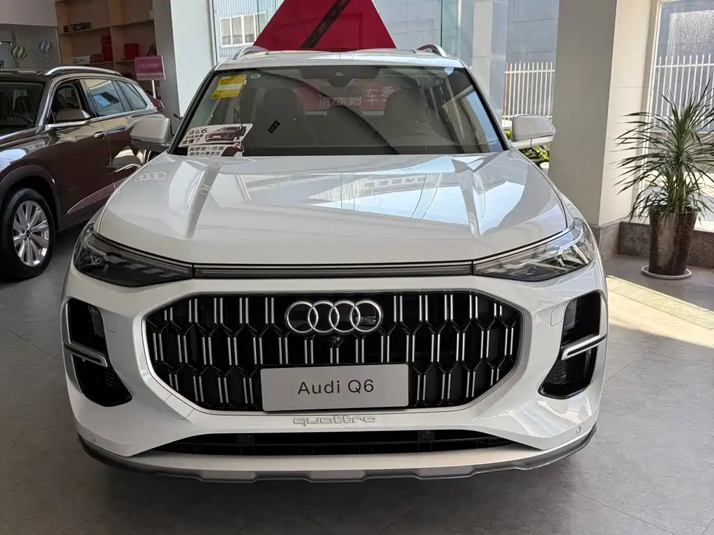 Audi Q6 2024 model 45 TFSI quattro Qiyun Yulin set 7 seats