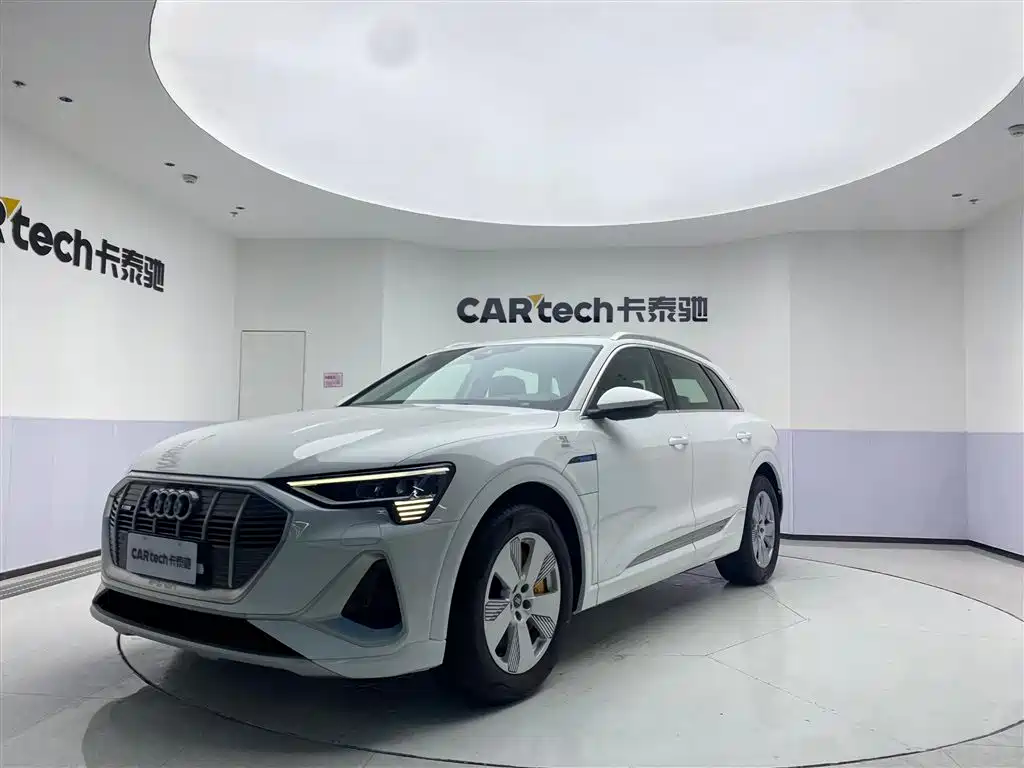 Audi e-tron 2021 50 quattro deluxe