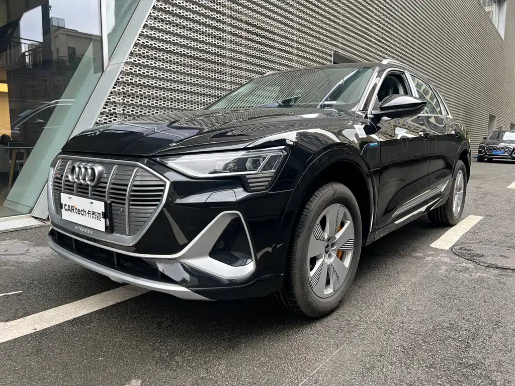 Audi e-tron 2021 50 quattro deluxe