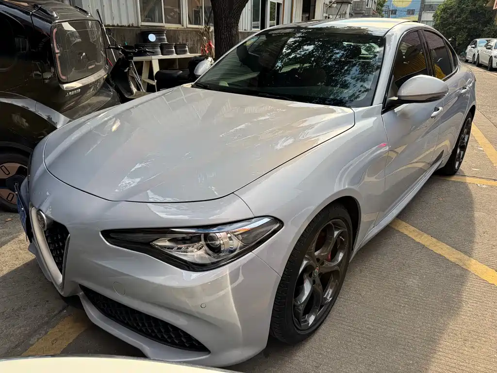 Giulia Juliet 2021 2.0T 280HP Luxury Sports Edition