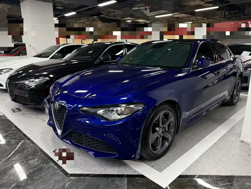Giulia Giulia 2021 2.0T 280HP Deluxe
