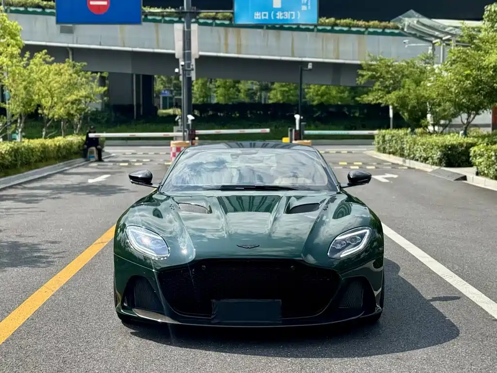 Aston Martin DBS 2019 DBS Superleggera V12 Coupe